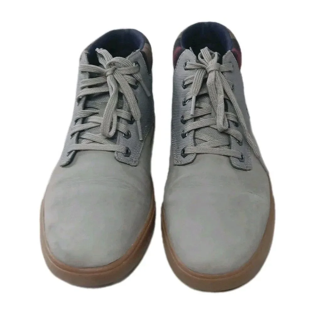 Timberland Groveton Chukka Boots Men’s Size 9.5 Gray Leather & Fabric